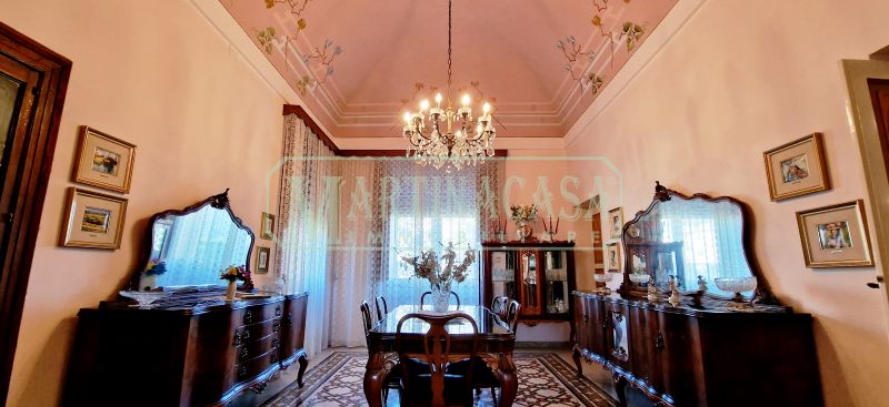SALONE 