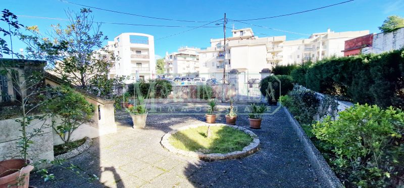 PIAZZALE 