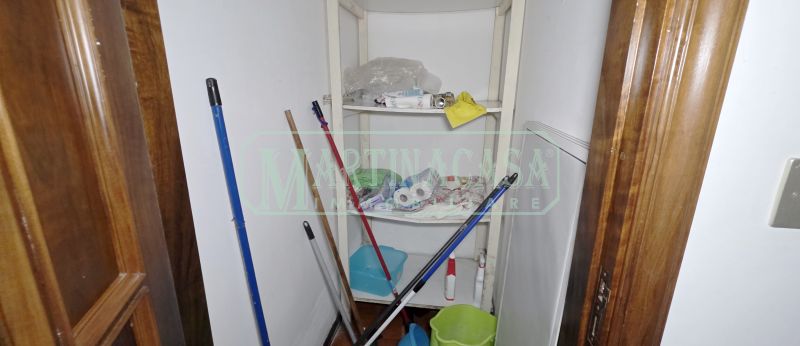 RIPOSTIGLIO RIPOSTIGLIO