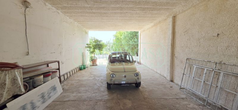 GARAGE 