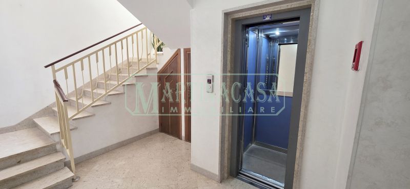 VANO SCALA + ASCENSORE 