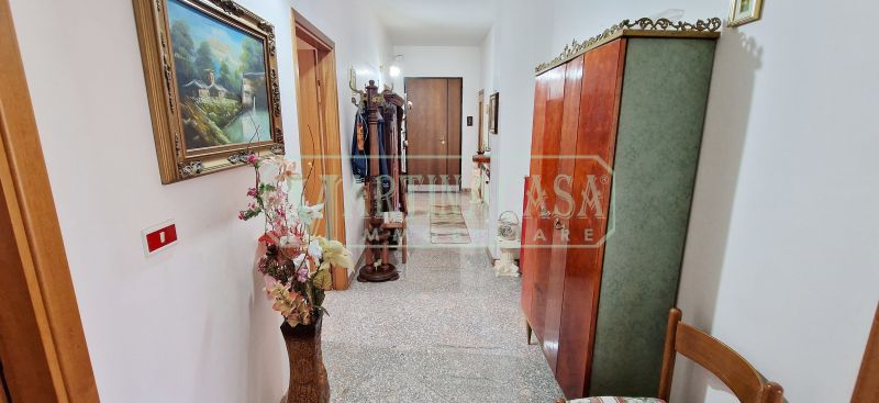 INGRESSO CON CORRIDOIO 