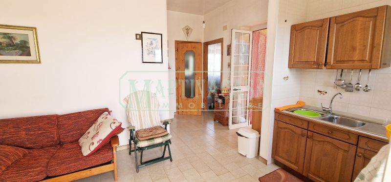 INGRESSO-SOGGIORNO CON CUCINA 