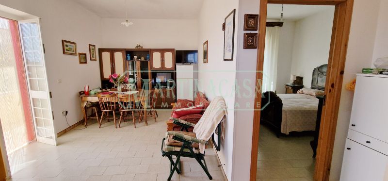 INGRESSO-SOGGIORNO CON CUCINA 